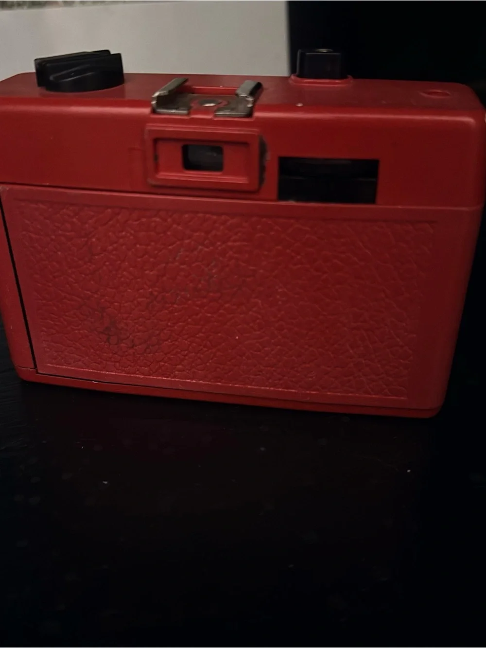 Olga Holga 135BC Vintage-Style 35mm Camera in Red
